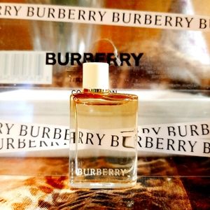Genuine Burberry Her London Dream perfume, .16 fl oz.